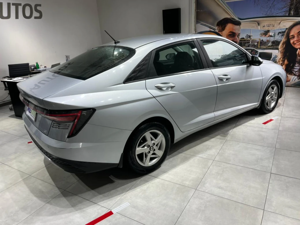 imagen 0 de vehiculo con id 2129